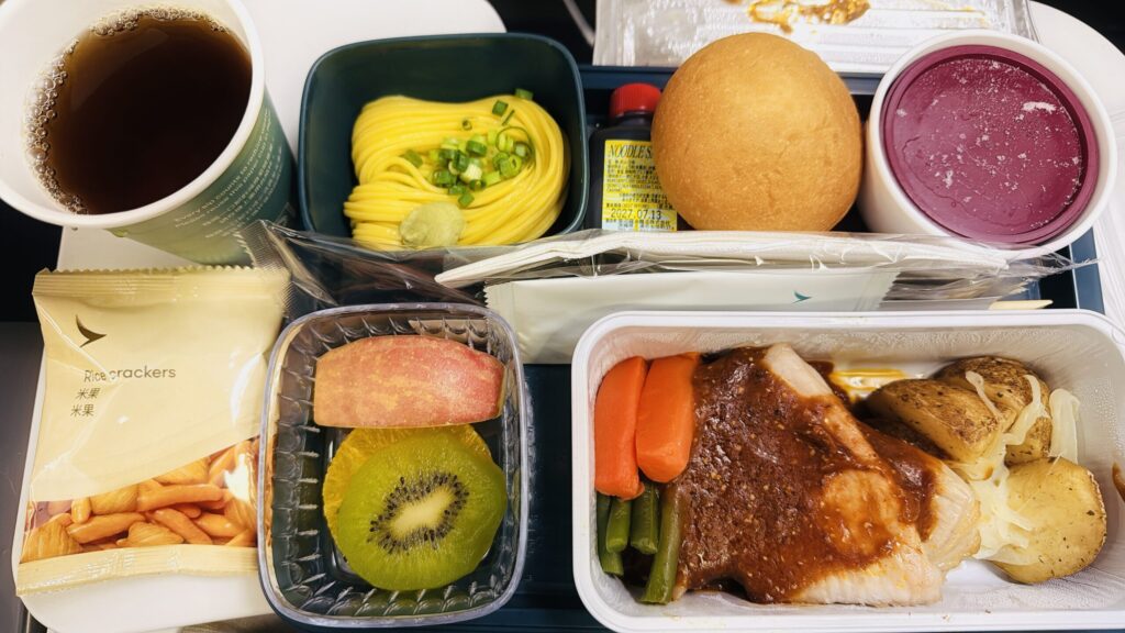 CX501機内食